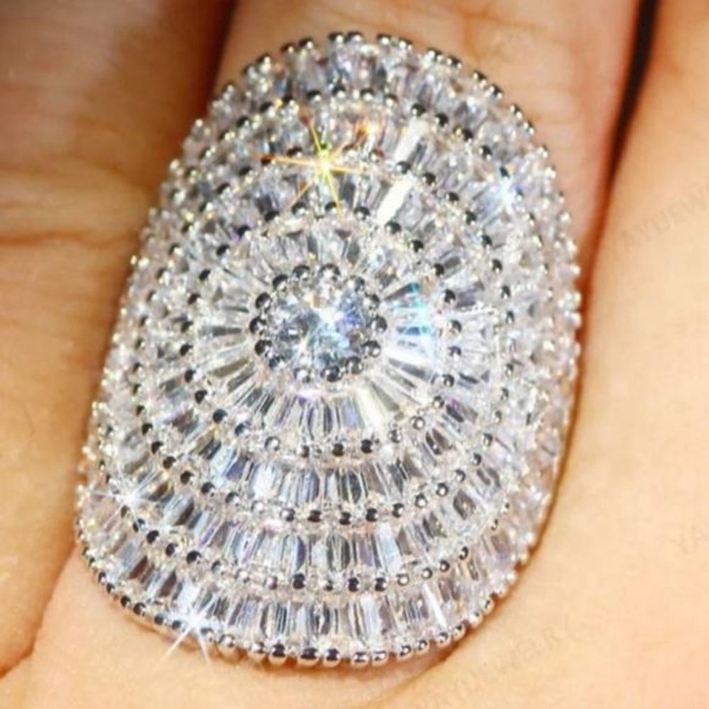 BAGUETTE 21 CT STERLING SILVER DIAMOND RING, CUTE RING, SHINY RING.
